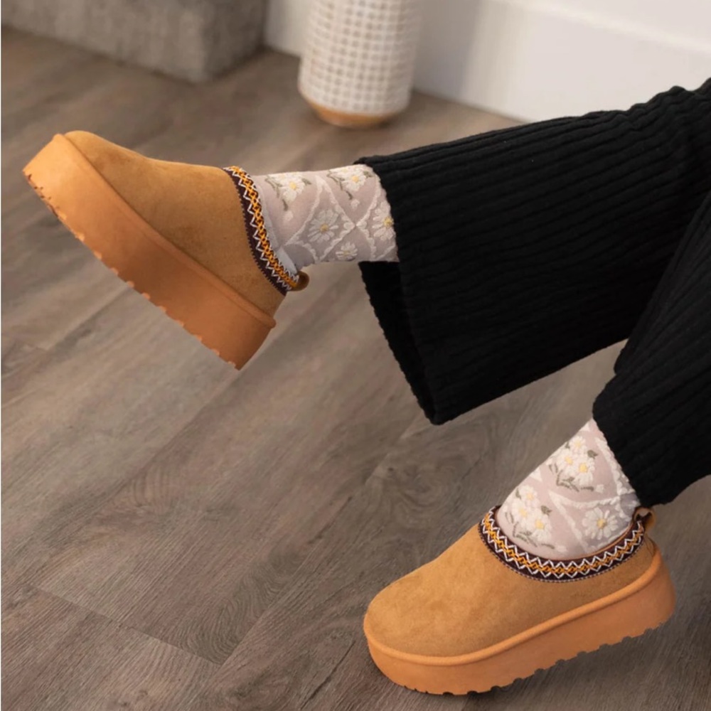Camel Platform Slip On Clogs size 7